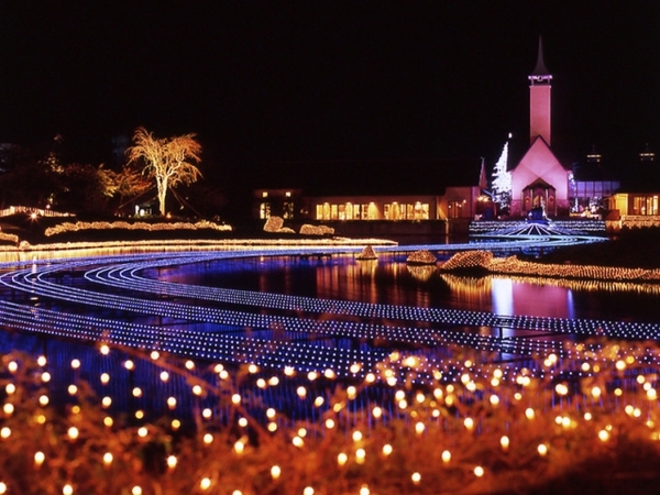 Tham quan những địa điểm trang trí về đêm đẹp nhất mùa Giáng Sinh tại Nhật  18