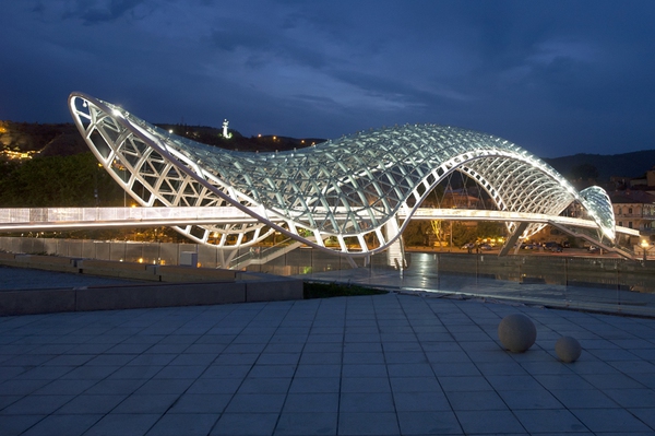 Tổng hợp 10 cây cầu có kiến trúc đẹp nhất trong năm 2013 16