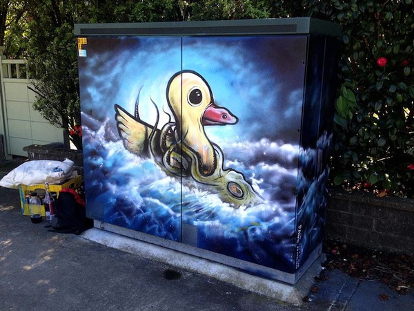 Chi&ecirc;m ngưỡng những chiếc tủ điện thoại được "độ" Graffiti 4