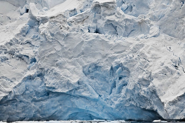 Những bức hình ấn tượng về dòng sông băng giá đang tan chảy 4
