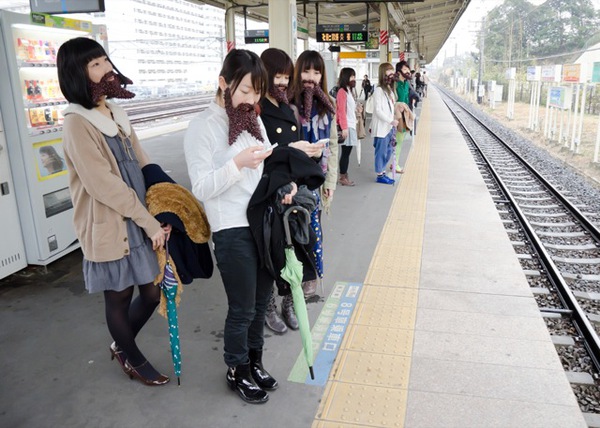 Ngộ nghĩnh với tr&agrave;o lưu r&acirc;u giả được l&agrave;m từ... đậu đỏ 1