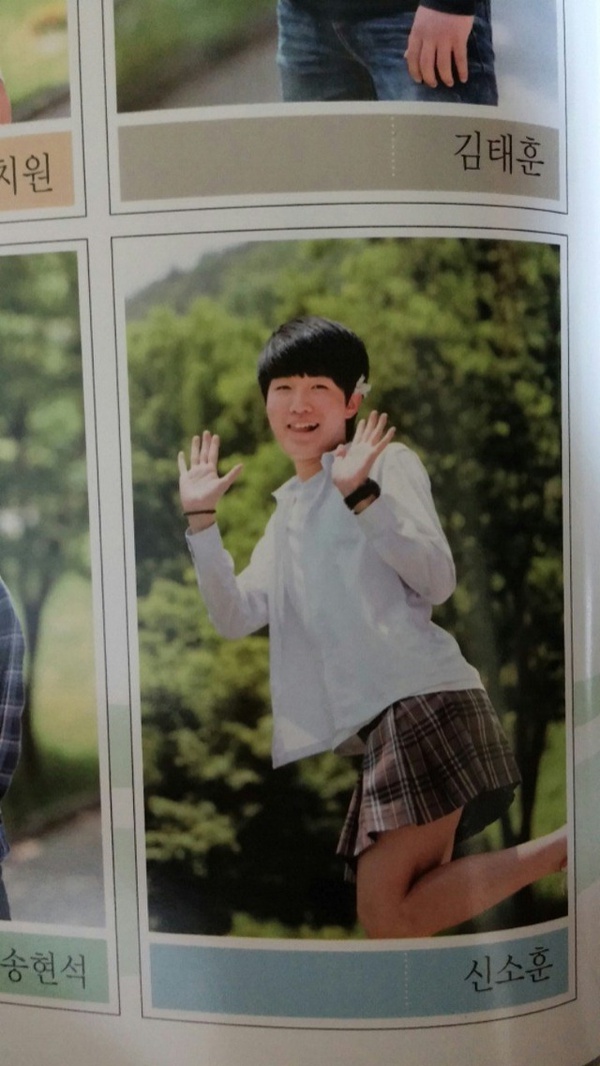Chết cười với những bức ảnh kỷ yếu hài hước của học sinh Hàn Quốc 23