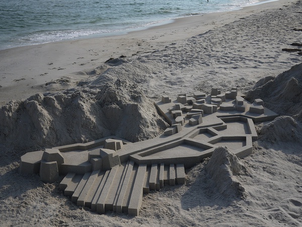 Ngỡ ngàng với những mô hình lâu đài cát được xây dựng công phu như thật 14