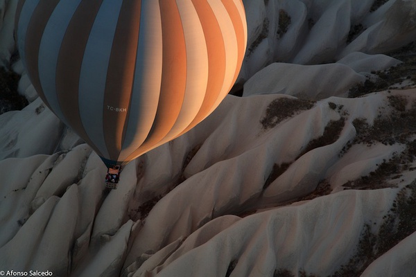 Mơ màng khung cảnh khinh khí cầu trên những ngọn núi tại Thổ Nhĩ Kỳ 10