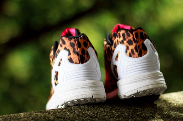 Lạ mắt với gi&agrave;y Adidas mang họa tiết da b&aacute;o đầy c&aacute; t&iacute;nh 2