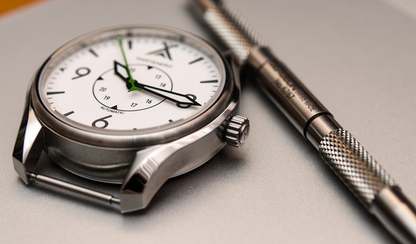 Martenero Ace: Đồng hồ đeo tay đơn giản mà lịch lãm 3
