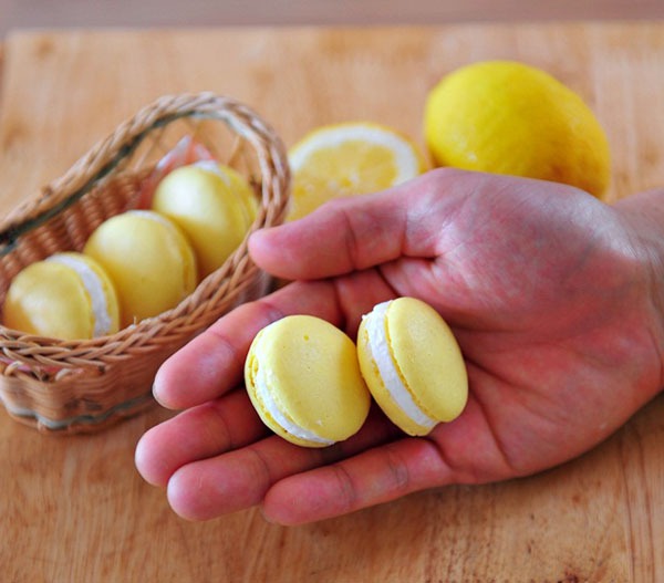 Làm bánh macarons chanh chua dịu mà không bị đắng 9