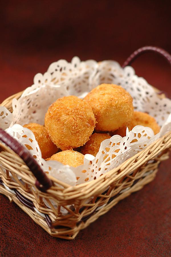banh-ga-chien-xu-thom-thom-gion-rum
