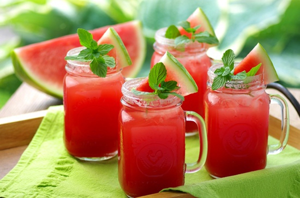 Pha soda dưa hấu tươi vừa đã khát vừa đảm bảo 9