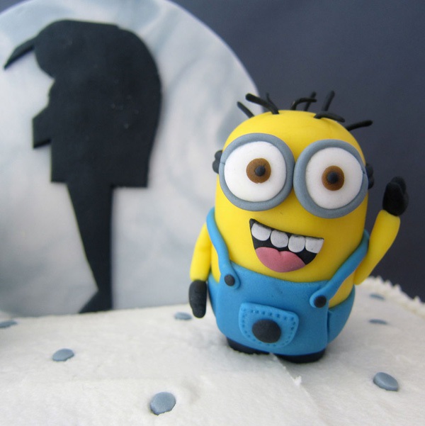 Nặn nhóc Minion bằng fondant trang trí bánh cực nhắng 10