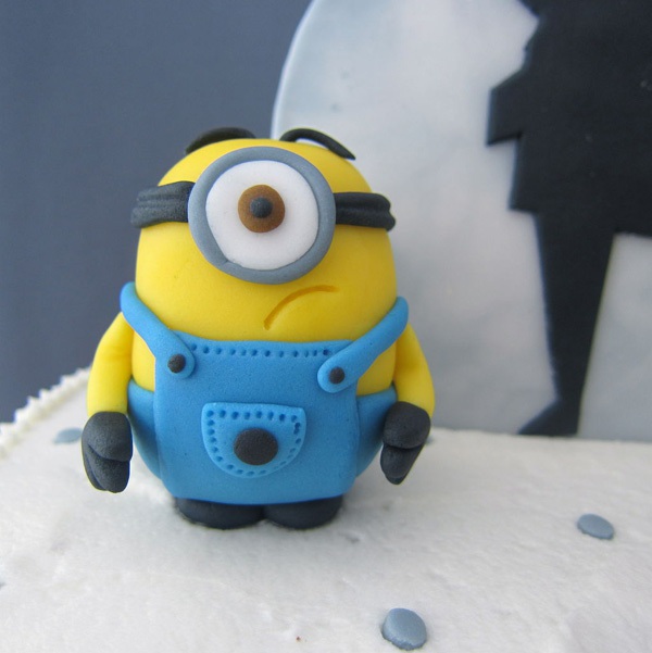 Nặn nhóc Minion bằng fondant trang trí bánh cực nhắng 11