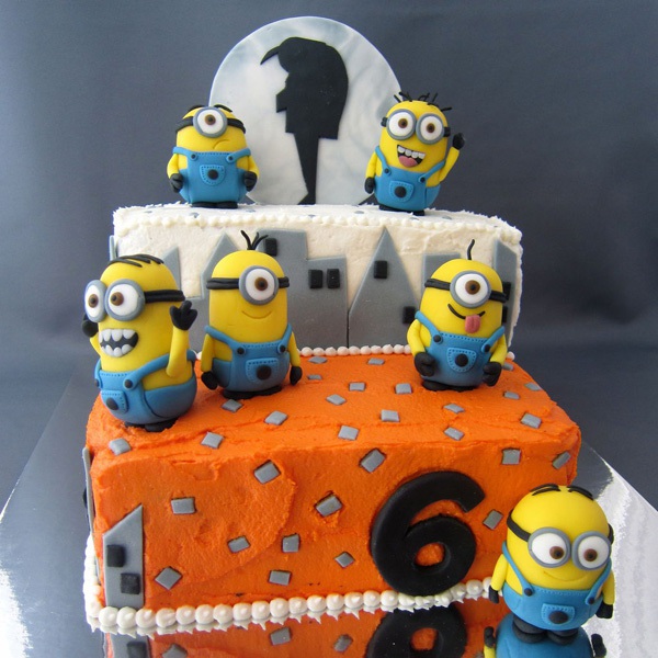 Nặn nhóc Minion bằng fondant trang trí bánh cực nhắng 14