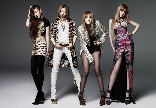 Zoom in màn "lột xác" ngoạn mục của 3 girlgroup hàng đầu Kpop 53