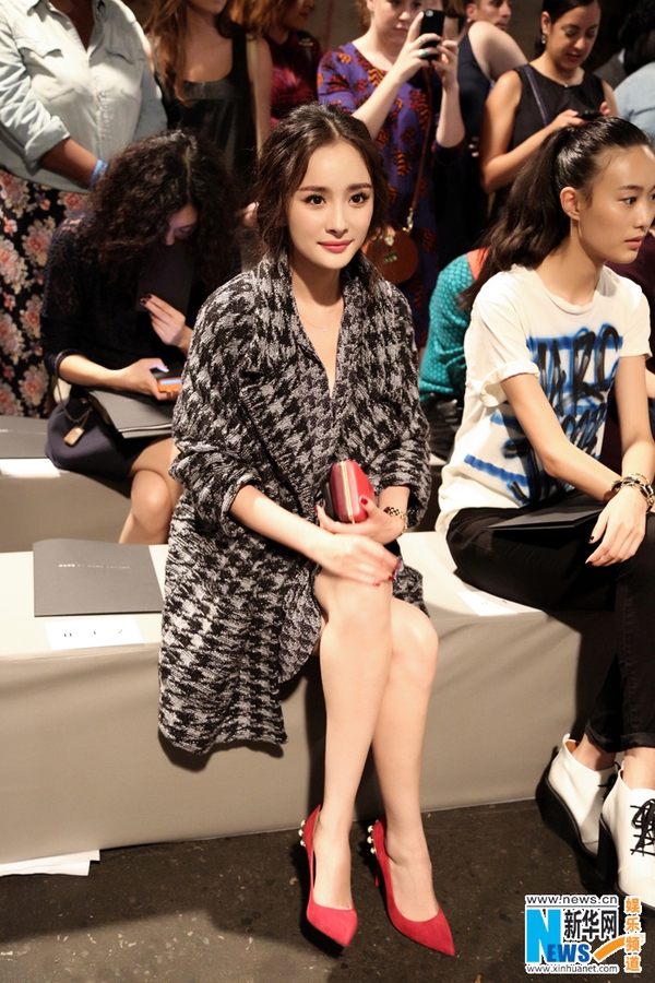 CL - 2NE1, Dương Mịch "nổi bần bật" trên ghế đầu tại Tuần lễ thời trang 2014 15