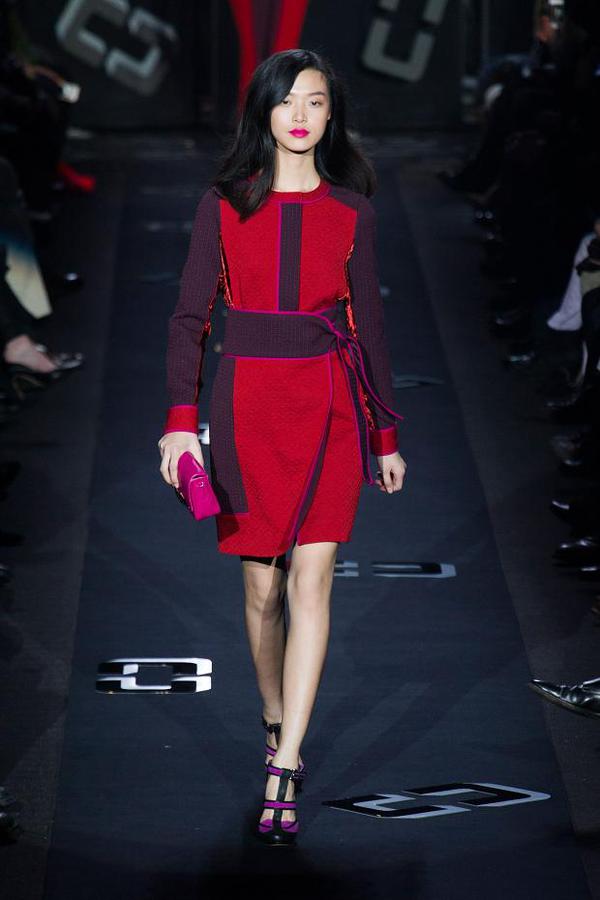 Điểm danh 5 BST "nổi bần bật" tại NYFW 37