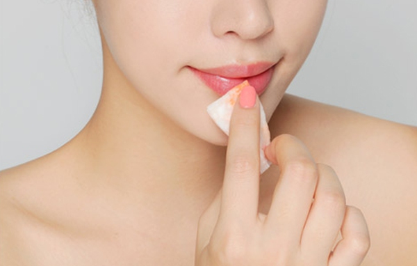 Làm đẹp Q&A: Xóa mờ vết thâm trên da, làm hồng môi bợt màu 2