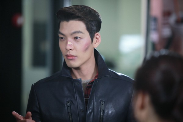 "Zoom in" phong cách của thiếu gia ngang tàng Choi Young Do - The Heirs 12