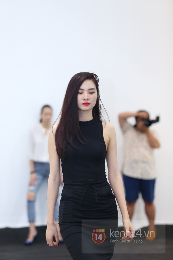 Đột nhập buổi tổng duyệt trước thềm Elle Fashion Show 2014 10