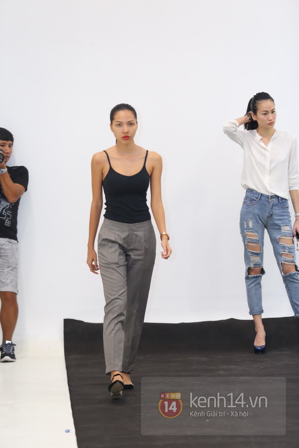 Đột nhập buổi tổng duyệt trước thềm Elle Fashion Show 2014 11