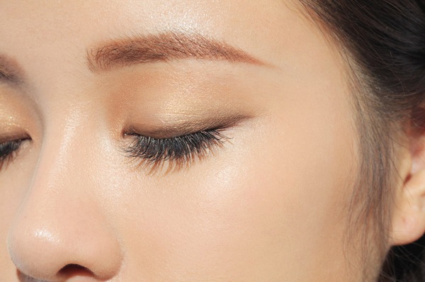 Làm đẹp Q&A: Tips làm dài lông mi & đánh má cho da trắng xanh 7