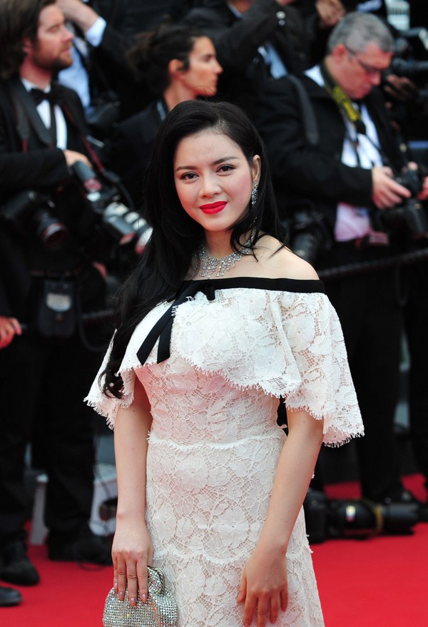 Cận cảnh trang phục của sao Việt trên thảm đỏ Cannes 2013 1
