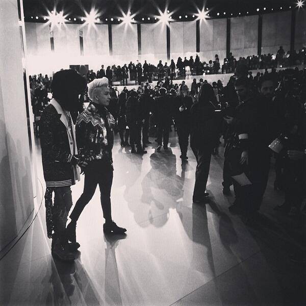Taeyang và Lý Nhã Kỳ cùng tụ hội tại show của Chanel 5