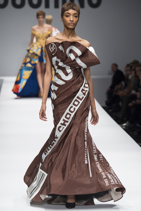 Điểm danh 5 BST "lừng lẫy" nhất Milan Fashion Week 25