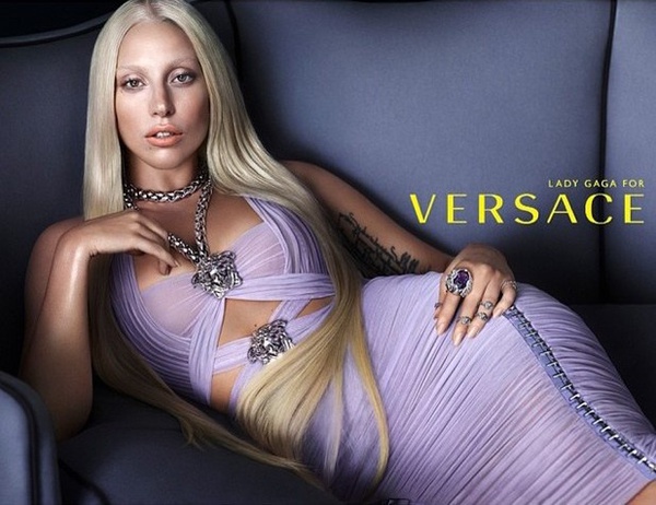Hồ Ngọc Hà "đụng hàng" đồ hiệu 120 triệu đồng với Lady Gaga 5