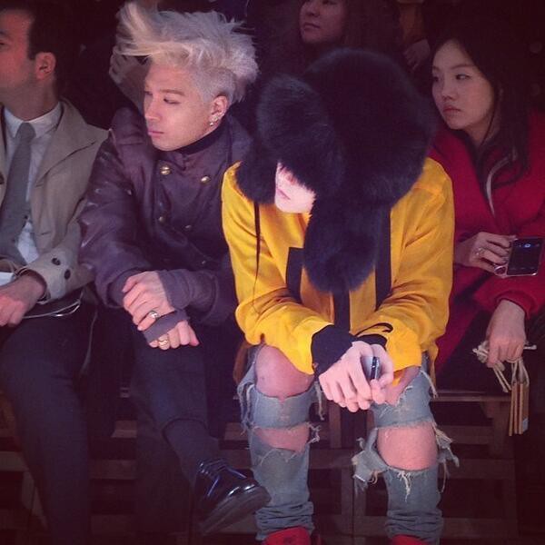 G-Dragon và Taeyang trở thành tâm điểm tại Paris Fashion Week 18