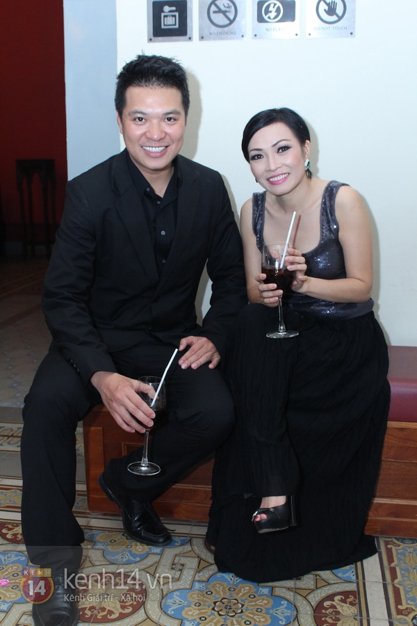 H&agrave; Tăng một m&igrave;nh đi dự họp b&aacute;o phim 5