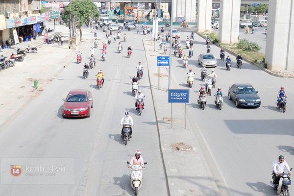 M&ugrave;a đ&ocirc;ng, người H&agrave; Nội vẫn phải k&ecirc;u trời v&igrave; nắng gắt 11
