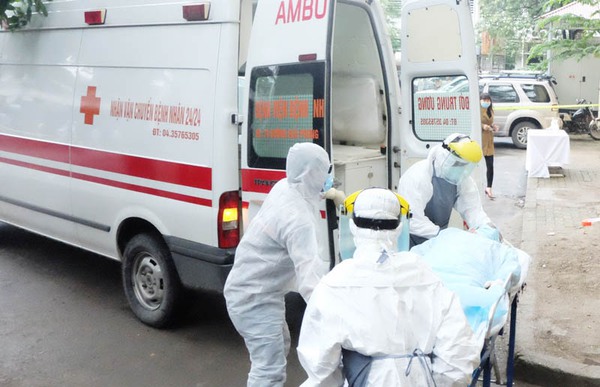 Cận cảnh thử nghiệm quy trình tiếp nhận bệnh nhân Ebola ở Việt Nam 2