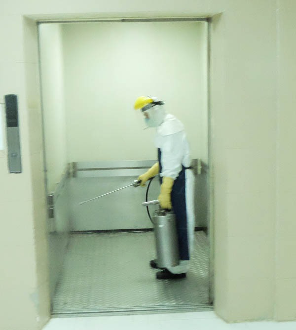 Cận cảnh thử nghiệm quy trình tiếp nhận bệnh nhân Ebola ở Việt Nam 6