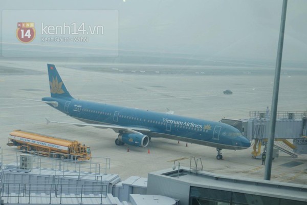 Những hành khách đầu tiên làm thủ tục bay tại ga hàng không lớn nhất Việt Nam 19