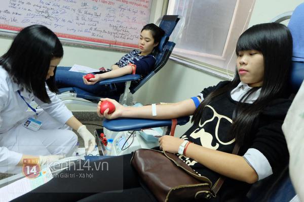 Nhiều bệnh viện ở H&agrave; Nội rơi v&agrave;o t&igrave;nh trạng thiếu m&aacute;u trầm trọng 5