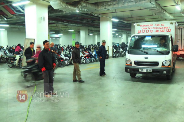 Nhiều gian hàng thiệt hại tiền tỷ sau khi Parkson Keangnam thông báo đóng cửa 7