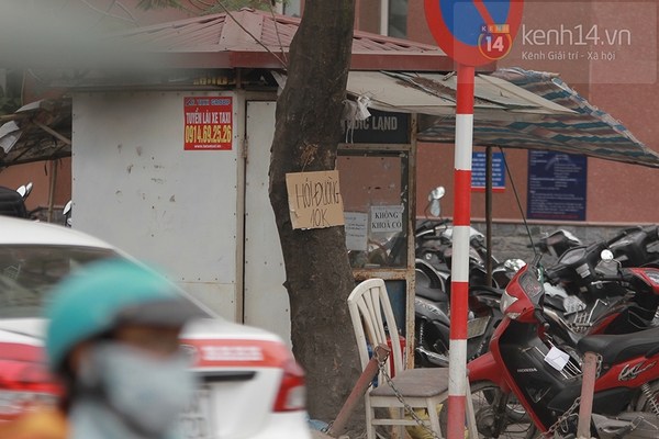 Tấm biển "Hỏi đường 10K" giữa Hà Nội và nỗi ái ngại về lòng tốt con người... 2