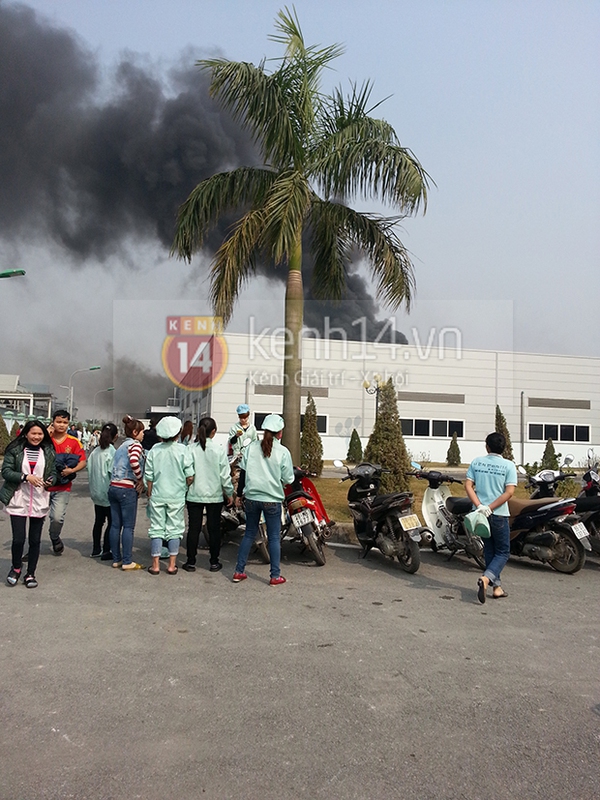 Cháy lớn tại Khu công nghiệp Yên Phong - Bắc Ninh 2