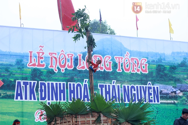 Nam thanh, nữ tú phấn khích với lễ hội Lồng Tồng - cầu mưa 7