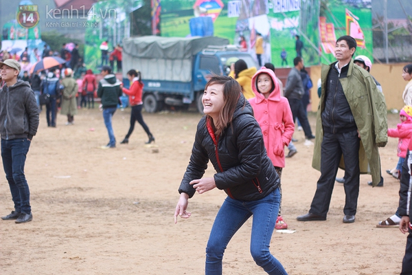 Nam thanh, nữ tú phấn khích với lễ hội Lồng Tồng - cầu mưa 17