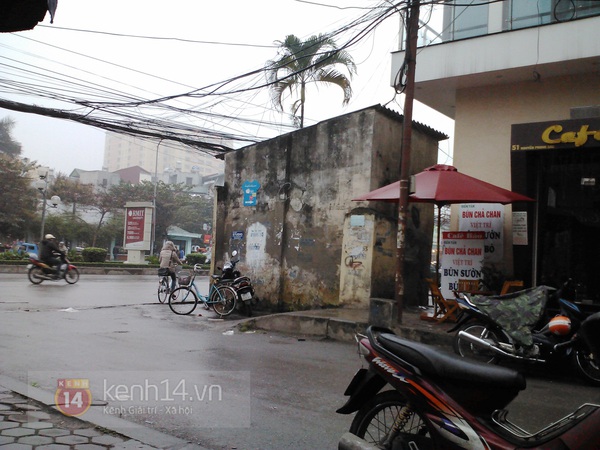 Những điều "k&igrave; dị" tr&ecirc;n đường phố H&agrave; Nội 3