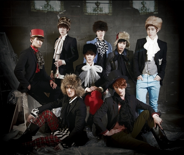 Rộ tin đồn SuJu M "dắt" EXO M đến Hà Nội 5