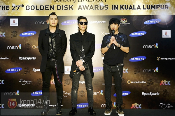 Ph&aacute;i đẹp "tung ho&agrave;nh" thảm đỏ "Grammy H&agrave;n" ng&agrave;y thứ hai 10