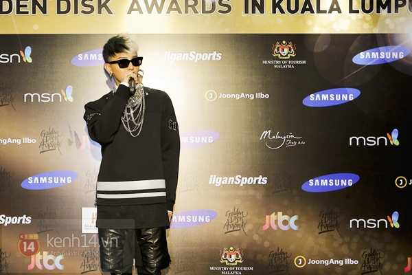 Ph&aacute;i đẹp "tung ho&agrave;nh" thảm đỏ "Grammy H&agrave;n" ng&agrave;y thứ hai 8