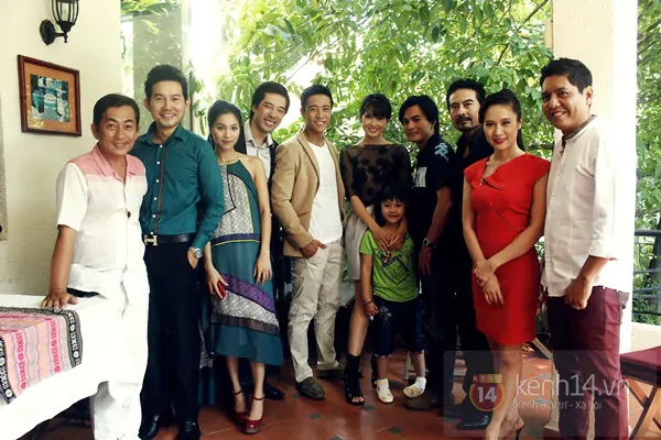 "Bạn g&aacute;i của Johnny Tr&iacute; Nguyễn" t&igrave;nh tứ với hot boy 9