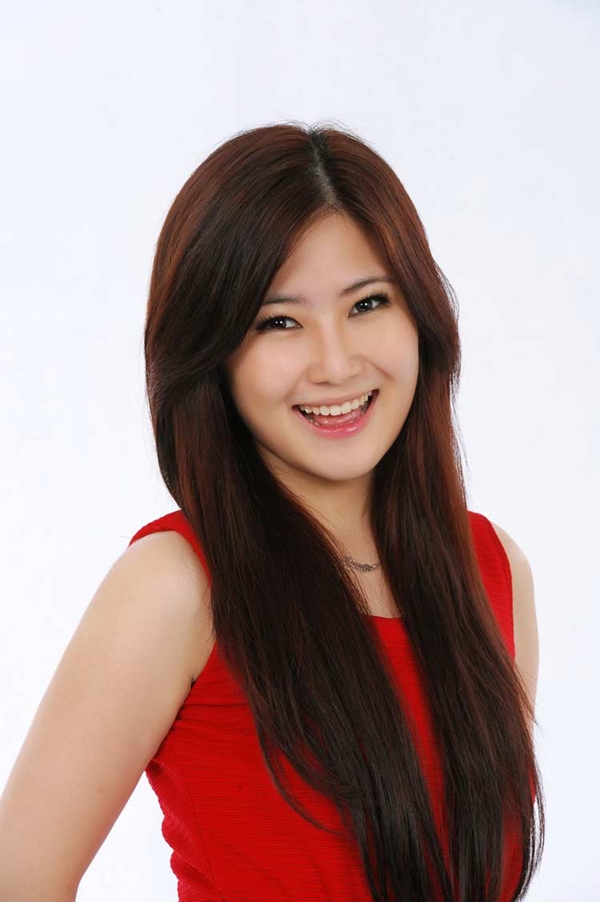 Dương Di - Ng&ocirc; Tr&aacute;c Hy đến Việt Nam giao lưu với kh&aacute;n giả 10
