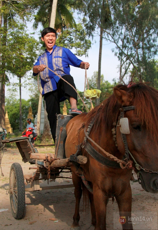 Biểu cảm hài-khó-đỡ của "chàng chăn ngựa" Trấn Thành 1