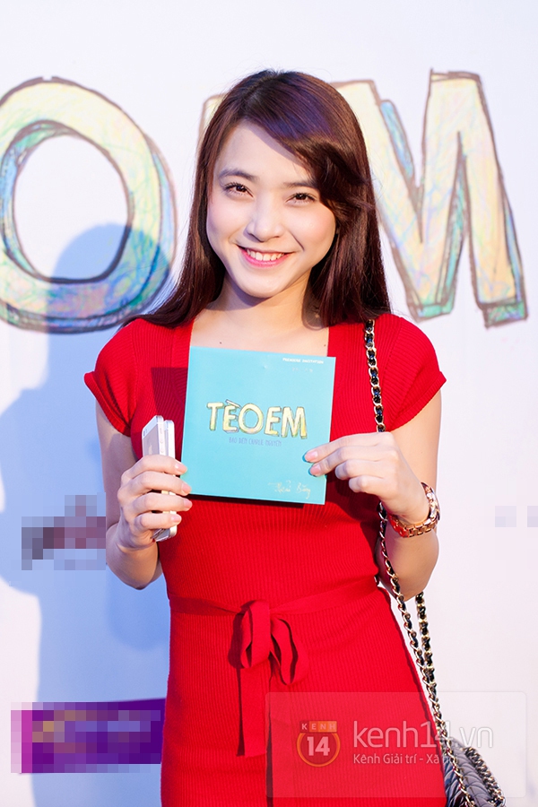 Dàn sao mặc mưa gió đến xem "Tèo Em" 11
