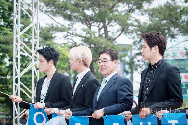 Độc quyền từ Hàn Quốc: Jae Joong mệt mỏi, xuống sắc dự sự kiện 12