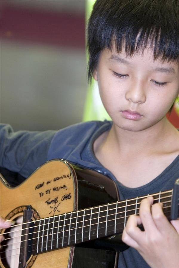 Sungha Jung - Thần đồng guitar Hàn Quốc đến Việt Nam 4